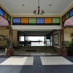 tanjung-bidara-beach-resort.hotelsinmalacca.net/